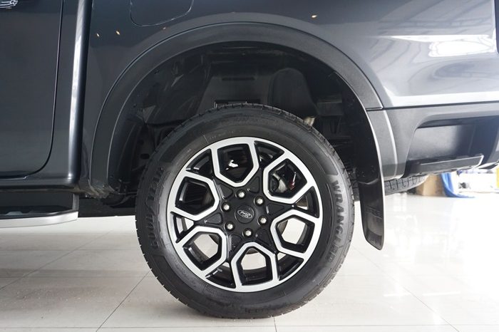 FORD 4WD 2024 3.0 AT DOUBLE CAB DARK GREY  6620 full