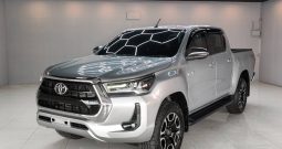 REVO 4WD 2021 2.8 HIGHT AT DOUBLE CAB SILVER  3764