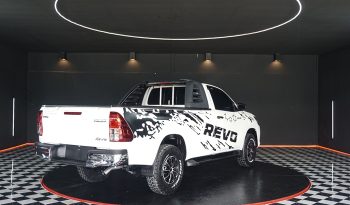REVO 2WD 2020 2.4J MT STANDARD WHITE  6542 full