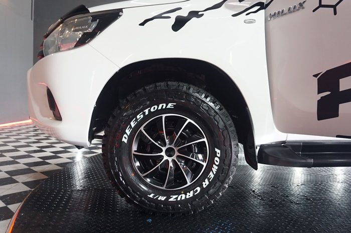 REVO 2WD 2020 2.4J MT STANDARD WHITE  6542 full
