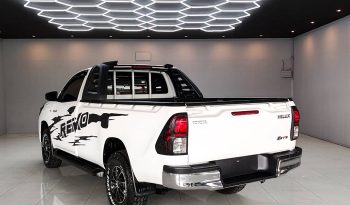 REVO 2WD 2022 2.4J MT STANDARD WHITE  1743 full