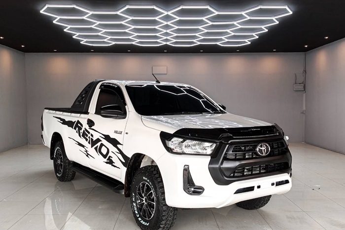 REVO 2WD 2022 2.4J MT STANDARD WHITE  1743 full