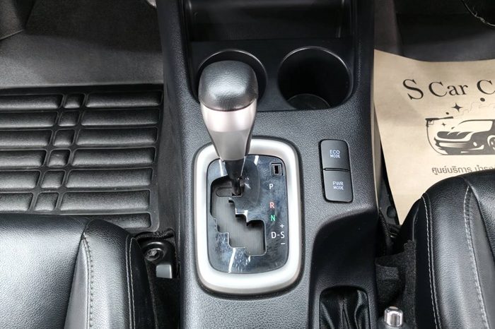 REVO PRE 2020 2.4 HIGHT AT DOUBLE CAB SILVER  2408 full