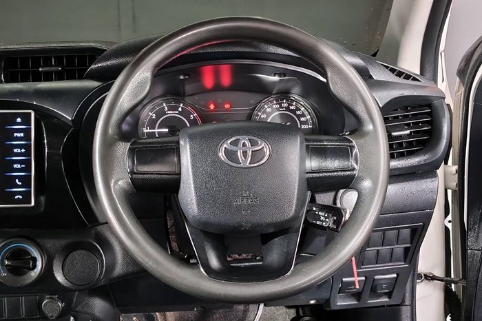 REVO 2WD 2019 2.4J AT SMART CAB WHITE  2756 full