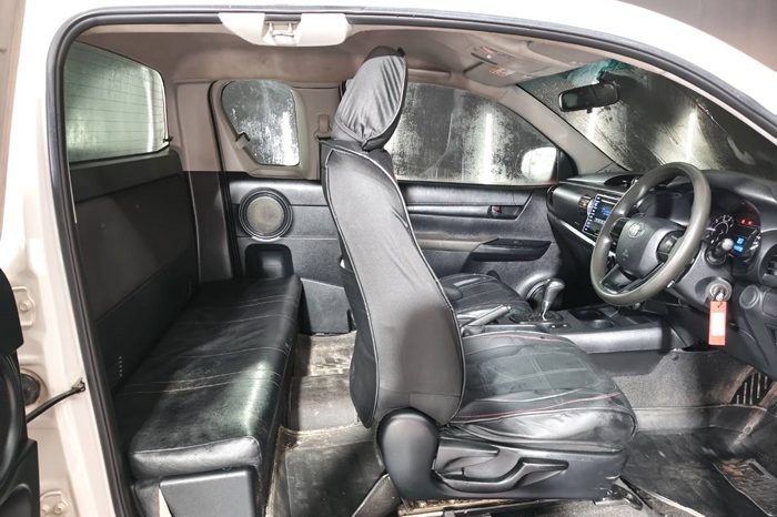 REVO 2WD 2019 2.4J AT SMART CAB WHITE  2756 full