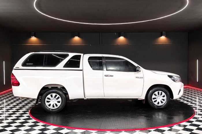 REVO 2WD 2019 2.4J AT SMART CAB WHITE  2756 full