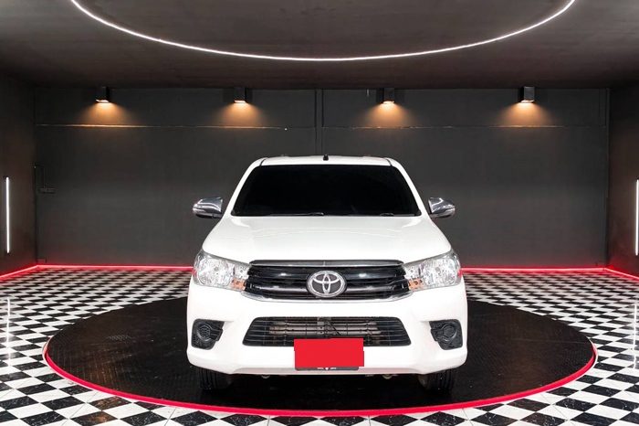 REVO 2WD 2019 2.4J AT SMART CAB WHITE  2756 full