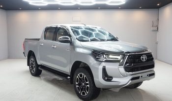 REVO 4WD 2022 2.4 MID MT DOUBLE CAB SILVER 5540 full