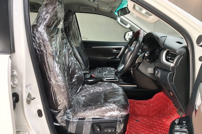TOYOTA 4WD 2020 2.4V AT FORTUNER WHITE  7070 full