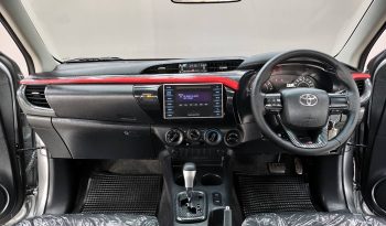 REVO 4WD 2016 2.4E AT SMART CAB SILVER  9863 full