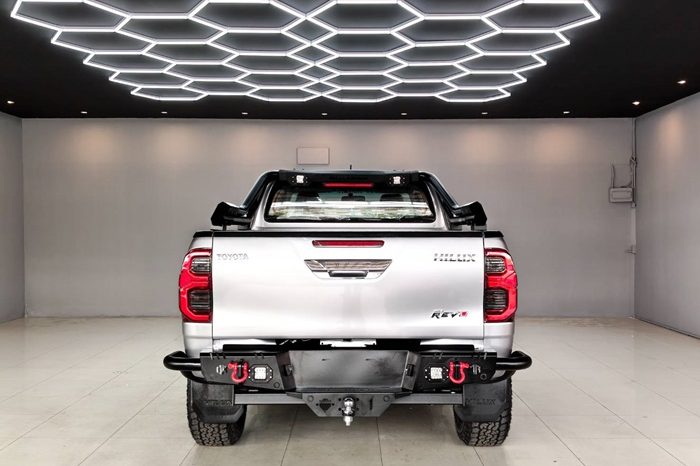 REVO 4WD 2016 2.4E AT SMART CAB SILVER  9863 full