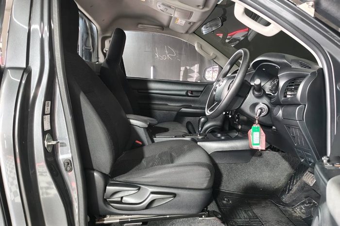 REVO 4WD 2023 2.8 ENTRY AT STANDARD DARK GREY  5891 full