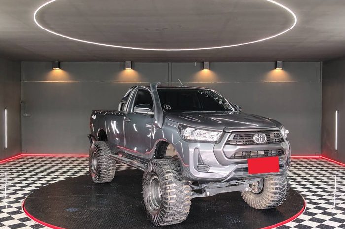 REVO 4WD 2023 2.8 ENTRY AT STANDARD DARK GREY  5891 full