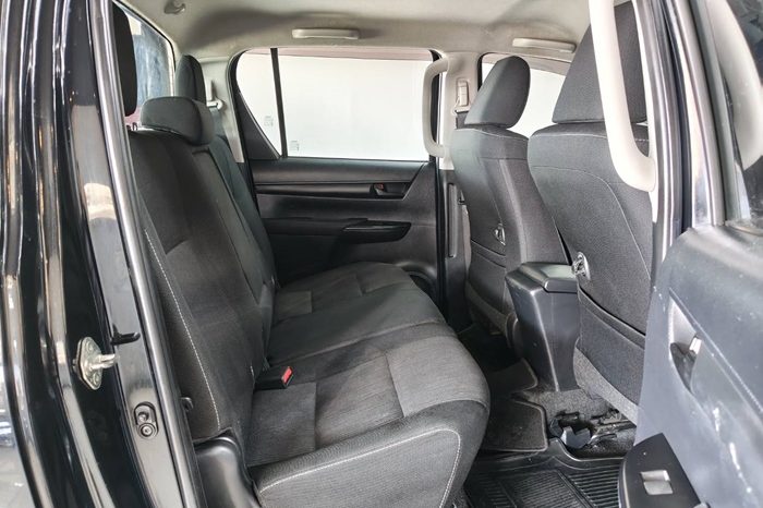 REVO PRE 2019 2.4J MT DOUBLE CAB BLACK  7069 full