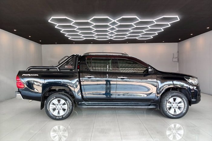 REVO PRE 2019 2.4J MT DOUBLE CAB BLACK  7069 full