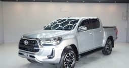 REVO 4WD 2021 2.8 HIGHT AT DOUBLE CAB SILVER  3115