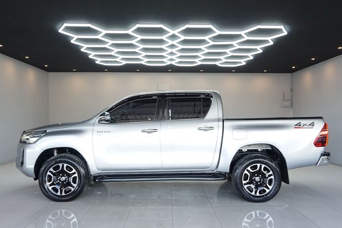 REVO 4WD 2021 2.8 HIGHT AT DOUBLE CAB SILVER  3115 full