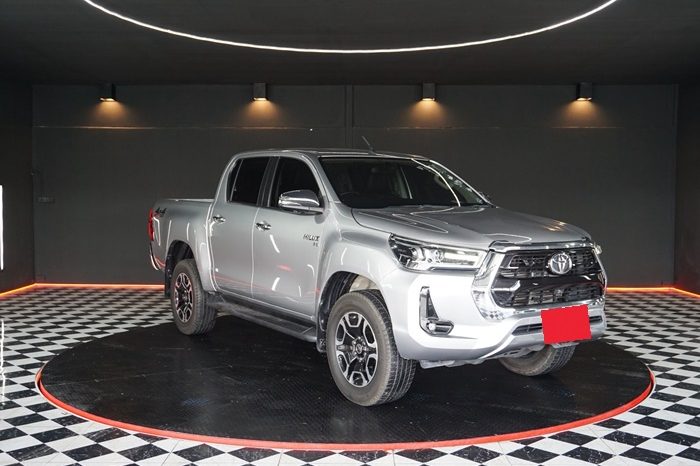 REVO 4WD 2022 2.8 HIGHT AT DOUBLE CAB SILVER  7220 full