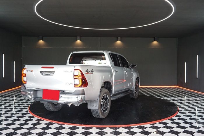 REVO 4WD 2022 2.8 HIGHT AT DOUBLE CAB SILVER  7220 full