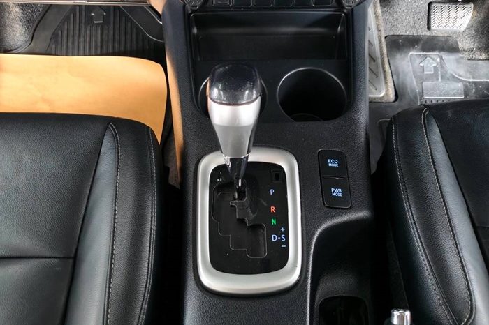 REVO PRE 2021 2.4 MID AT DOUBLE CAB DARK GREY  8623 full