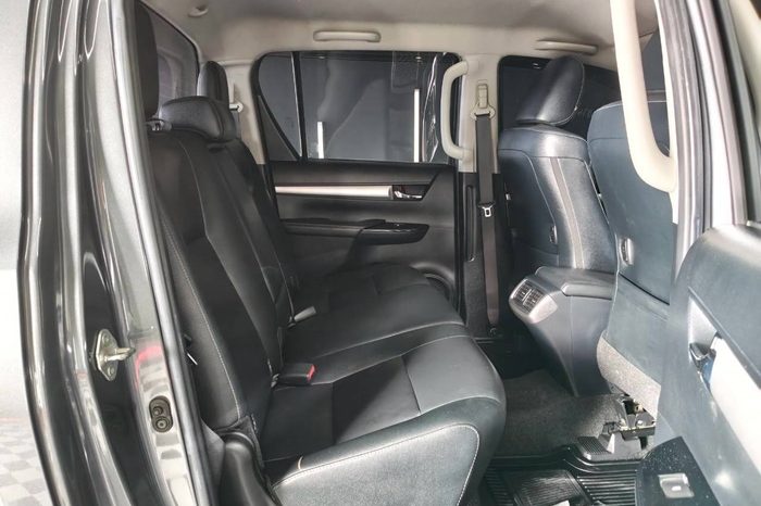 REVO PRE 2021 2.4 MID AT DOUBLE CAB DARK GREY  8623 full