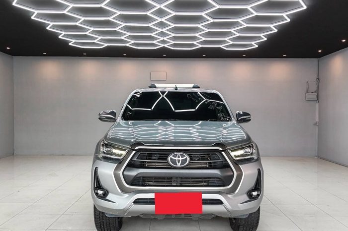 REVO PRE 2021 2.4 MID AT DOUBLE CAB SILVER  8681 full