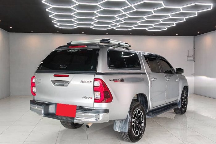 REVO PRE 2021 2.4 MID AT DOUBLE CAB SILVER  8681 full