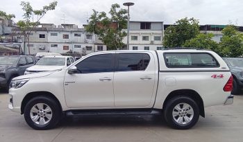REVO 4WD 2019 2.8G AT DOUBLE CAB WHITE  8803 full
