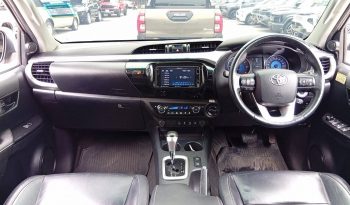 REVO 4WD 2019 2.8G AT DOUBLE CAB WHITE  8803 full