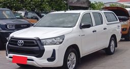 REVO 2WD 2020 2.4 MID AT DOUBLE CAB WHITE  9738