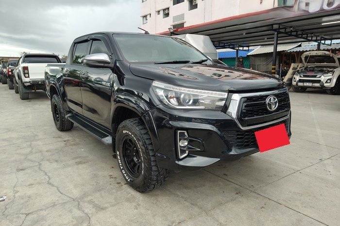 REVO PRE 2019 2.4E AT DOUBLE CAB BLACK  7660 full