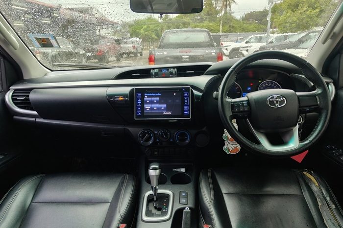 REVO PRE 2019 2.4E AT DOUBLE CAB BLACK  7660 full