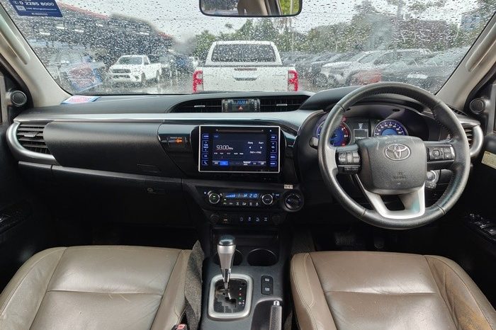 REVO 4WD 2016 2.8G AT DOUBLE CAB BLACK  3172 full
