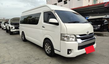 TOYOTA 2WD 2018 3.0 MT COMMUTER WHITE 83 full