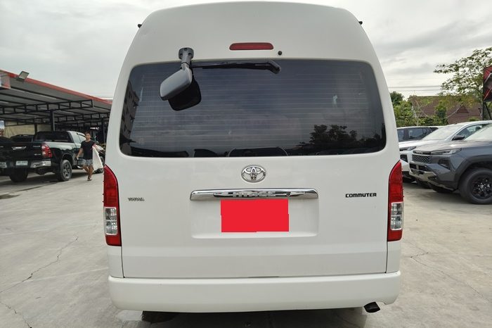 TOYOTA 2WD 2018 3.0 MT COMMUTER WHITE 83 full
