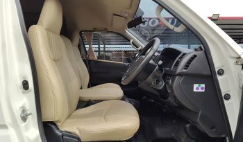 TOYOTA 2WD 2018 3.0 MT COMMUTER WHITE 83 full