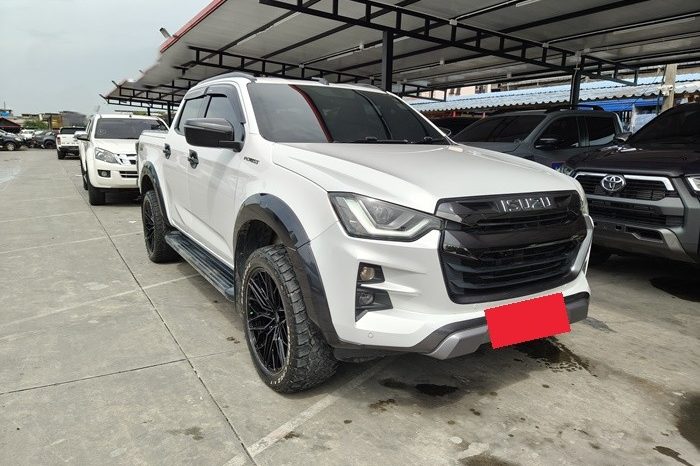 ISUZU 4WD 2022 3.0 AT DOUBLE CAB WHITE  4004 full