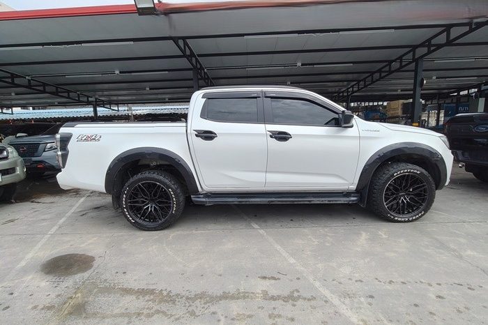 ISUZU 4WD 2022 3.0 AT DOUBLE CAB WHITE  4004 full