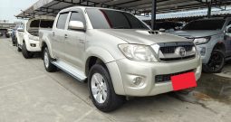 VIGO 4WD 2011 3.0G AT DOUBLE CAB SILVER  9456