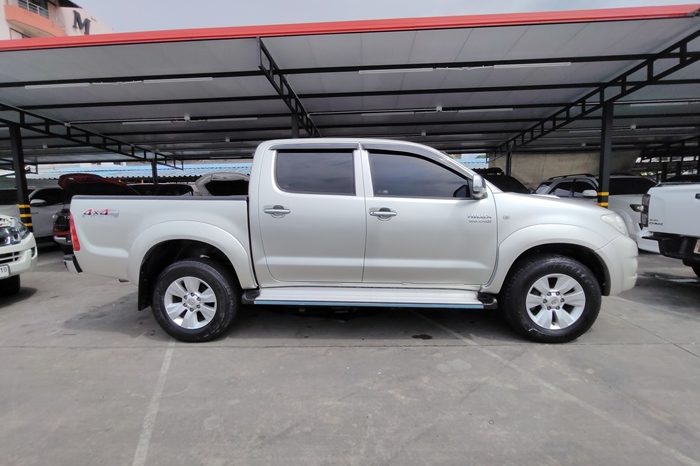 VIGO 4WD 2011 3.0G AT DOUBLE CAB SILVER  9456 full