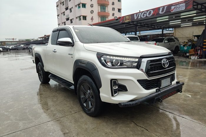 REVO 4WD 2020 2.8G MT SMART CAB WHITE  8008 full