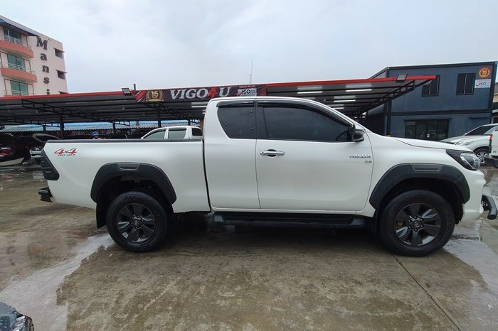 REVO 4WD 2020 2.8G MT SMART CAB WHITE  8008 full