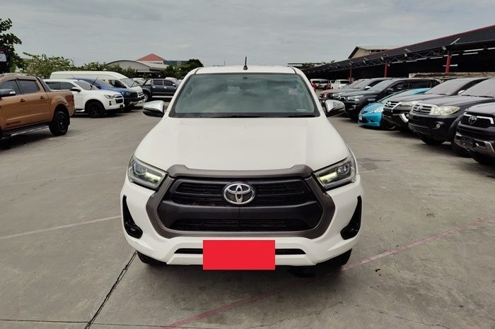 REVO PRE 2020 2.4 MID AT DOUBLE CAB WHITE  8013 full