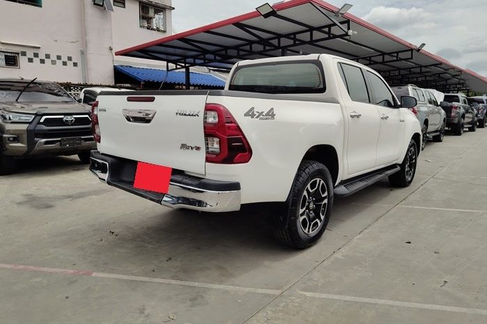 REVO PRE 2020 2.4 MID AT DOUBLE CAB WHITE  8013 full