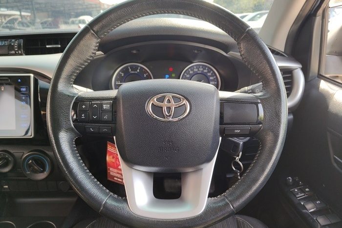 REVO PRE 2020 2.4E AT DOUBLE CAB SILVER 506 full