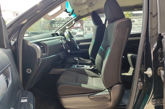 REVO PRE 2018 2.4E AT DOUBLE CAB BLACK 399 full