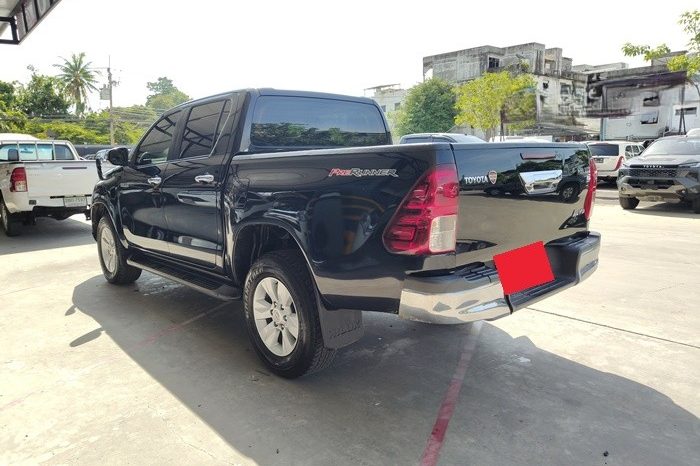REVO PRE 2018 2.4E AT DOUBLE CAB BLACK 399 full