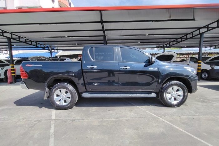 REVO PRE 2018 2.4E AT DOUBLE CAB BLACK 399 full