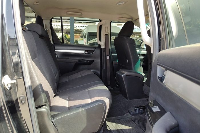 REVO PRE 2018 2.4E AT DOUBLE CAB BLACK 399 full