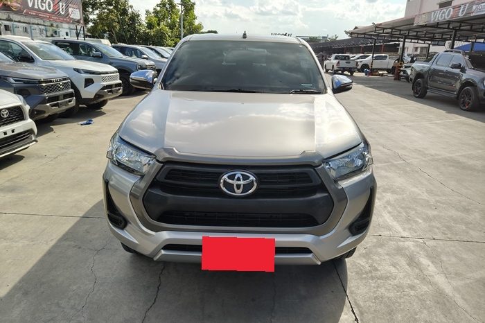 REVO PRE 2021 2.4 ENTRY AT DOUBLE CAB SILVER 3840 full